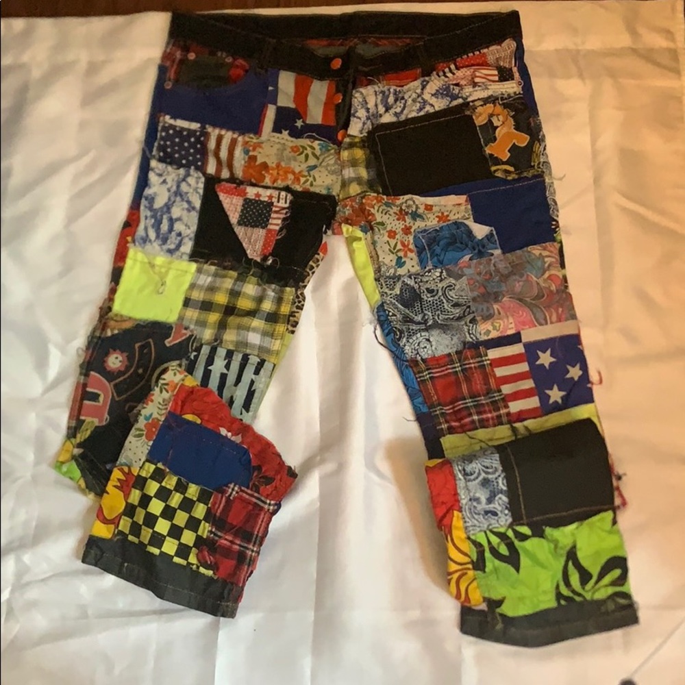 Cool jean pant with patches